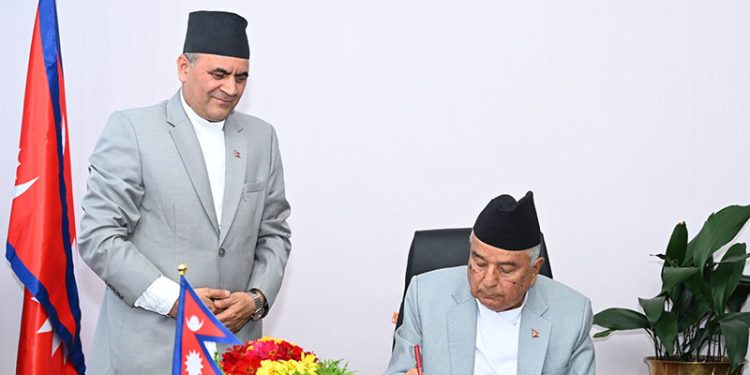 निर्वाचन कानुन संशोधनको बाटो खुल्यो, अध्यादेश जारी