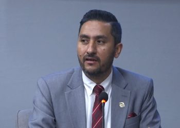 शीर्ष नेताको सक्रियताले देश निर्वाचनमय : खरेल