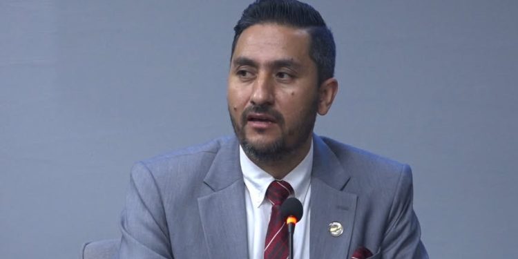 शीर्ष नेताको सक्रियताले देश निर्वाचनमय : खरेल