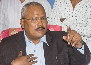 देश संकटमा, पार्टी विभाजन घातक हुन्छ : विजय गच्छदार