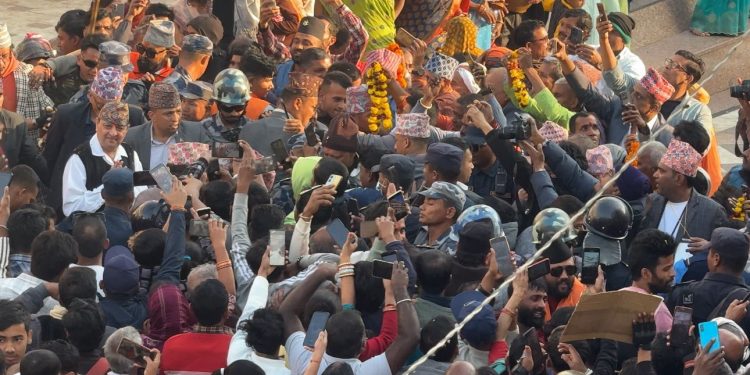 पूर्व राजा बोलेनन्, राजावादीले भने-अब चुनाव हुँदैन