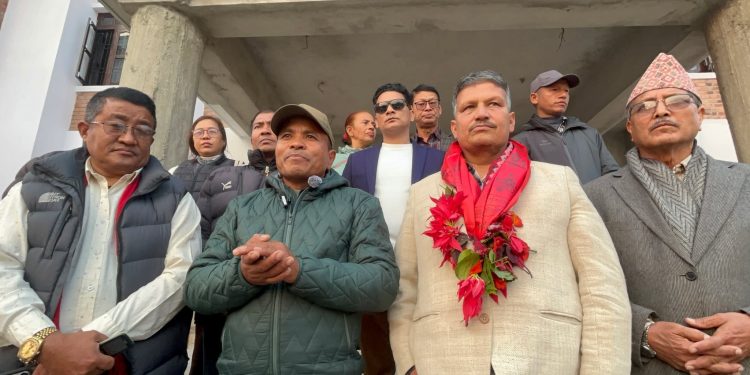 सिन्धुली-२ : हरिबोल गजुरेलसहितलाई प्रचण्डले छलफलमा बोलाए