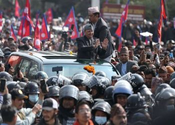 निषेधाज्ञाबीच विमानस्थलमा पूर्वराजाको स्वागत