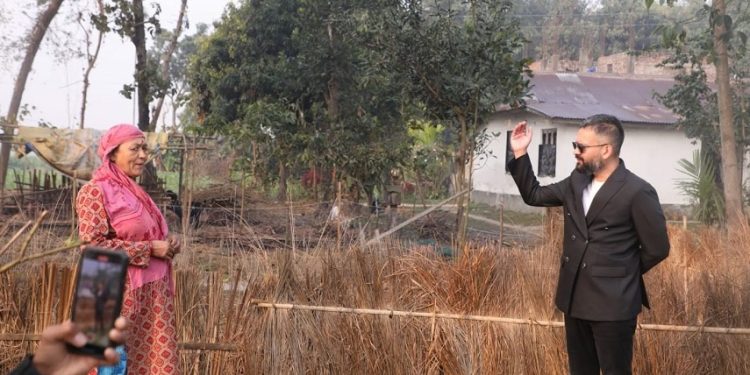 झापा-५ मा घरदैलो गर्दै बालेन, काठमाडौँ अनुभव सुनाए