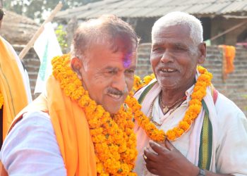 नेतादेखि कार्यकर्तासम्म मैदानमा, धनुषा-४ मा कांग्रेसलाई ब्यापक समर्थन