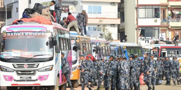 निर्वाचन सामग्री र सुरक्षाकर्मी जिल्ला-जिल्लातर्फ पठाउन थालियो