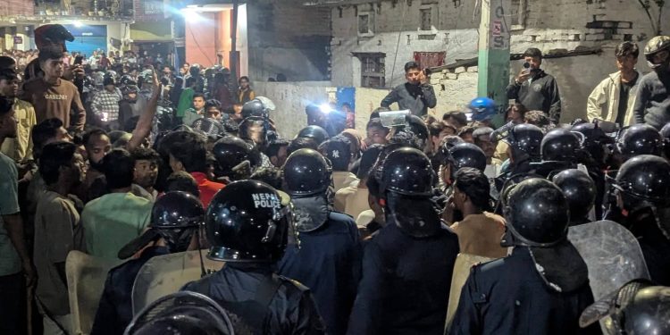 वीरगञ्ज-११ श्रीपुरमा दुई समुदायबीच झडप, केही युवा घाइते