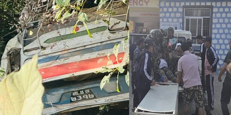 निर्वाचन तयारीमा गइरहेको सेनाको बस खस्यो, २४ जना घाइते
