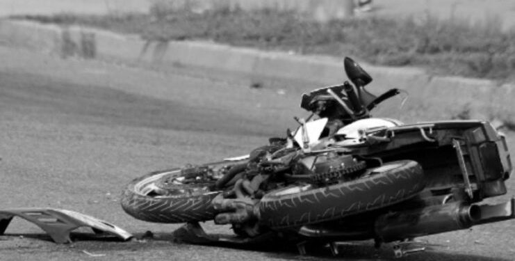 सवारी दुर्घटना : दुई युवकको मृत्यु, एक उपचाररत