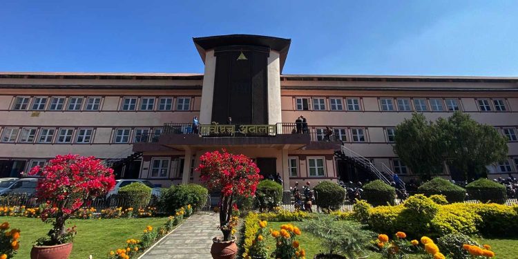 ठूलो अदालती शुल्ककै कारण न्याय नरोकिने, सर्वोच्चको ऐतिहासिक आदेश