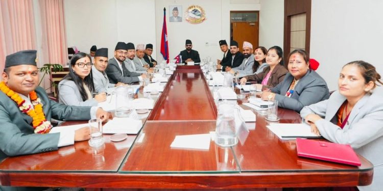 काममा ढिलासुस्ती नगर्न प्रधानमन्त्री बालेनको कडा निर्देशन