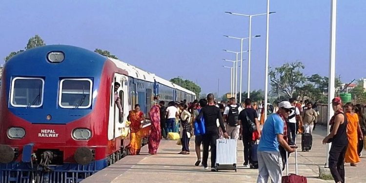 निर्वाचनले रोकिएको रेल सेवा फेरि सञ्चालन