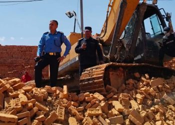 इट्टाभट्टाका पर्खाल भत्किंदा एक जनाको मृत्यु, ४ जना घाइते