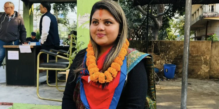 प्रारम्भिक मतगणनामा मोरङ-६ बाट रुविना अघि, कोइराला पछि