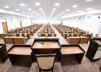 २७४ सांसदको शपथ भोलि, ४७ जनाले मातृभाषा रोजे