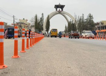 ट्राफिक डिभाइडरले रामानन्द चोक सुन्दर, तर छाडा चौपायाको चुनौती