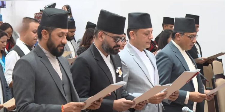 नवनिर्वाचित सांसदहरूको शपथ ग्रहण सम्पन्न