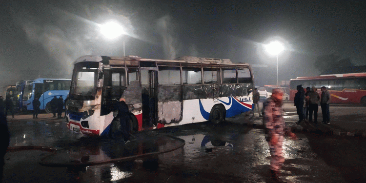 धरानमा पार्किङमा रहेका बसमा आगलागी, तीन बस जलेर नष्ट