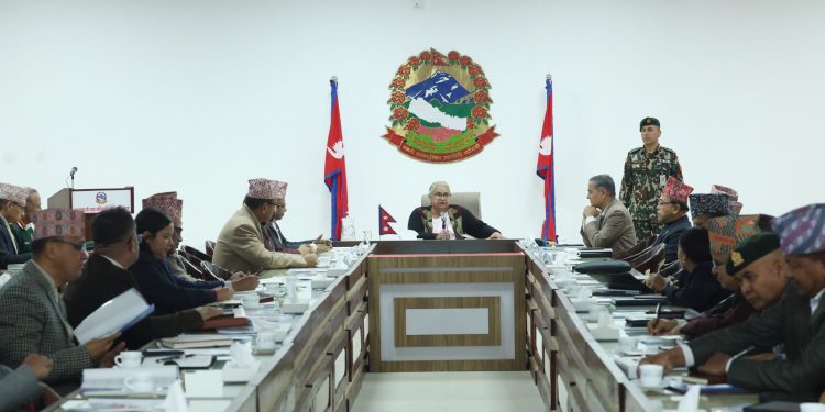 अलपत्र नेपालीलाई जहाँ छन् त्यहीँ सुरक्षा दिने सरकारको निर्णय