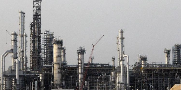 कुवेतको मुख्य तेल प्रशोधन केन्द्रमा ड्रोनद्वारा आक्रमण