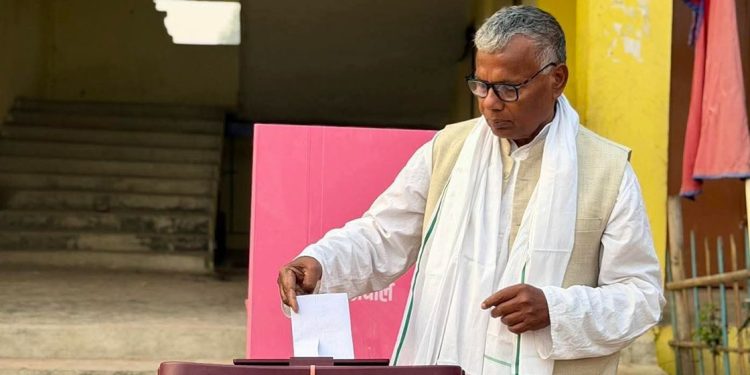 धनुषा-१ विवाद : मातृका यादवलाई प्रमाणपत्र दिन दबाब