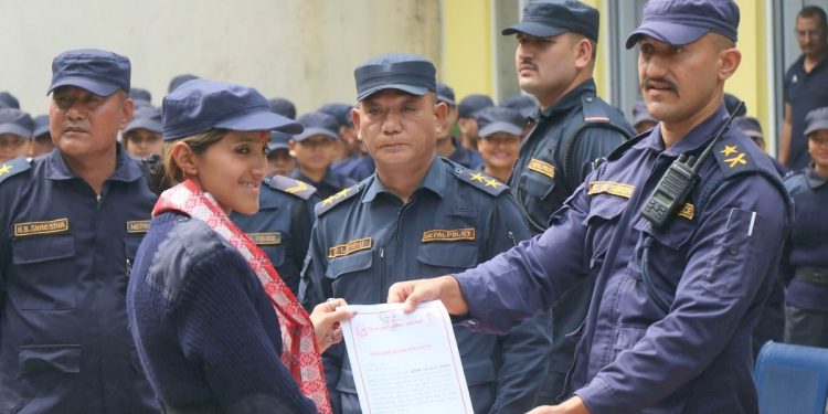 धन्यवाद पत्र सहित निर्वाचन प्रहरीको बिदाइ