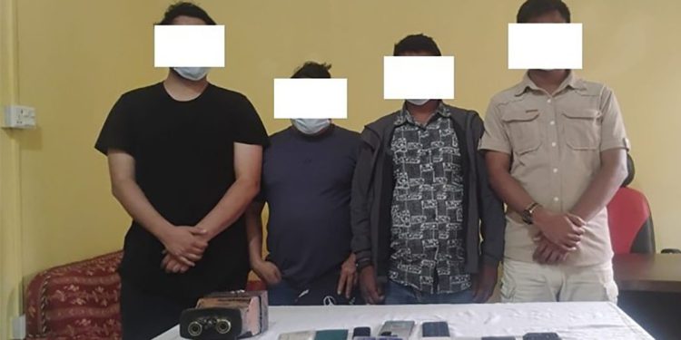 रिसोर्टमा अवैध कारोबार पर्दाफास, ७ थान नक्कली सुन बरामद