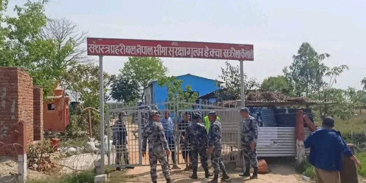 खक्रौला नाकामा सामान बरामद गर्ने क्रममा विवाद, चौकीमै डीएसपीमाथि हातपात