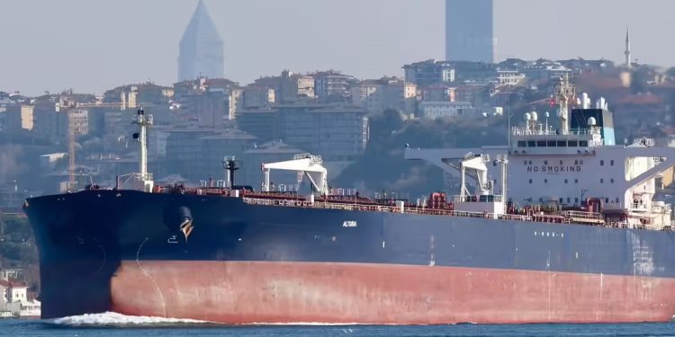 क्युबामा रुसको तेल आपूर्ति, अमेरिकासँग तनाव बढ्दो