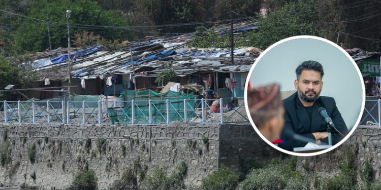 बालेनको सुकुम्बासी बस्तीमा डोजर तयारी