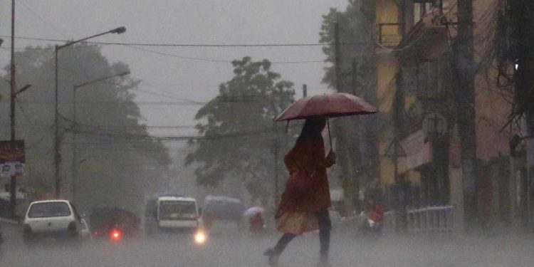 काठमाडौँसहित देशभर वर्षा, पश्चिममा कम सम्भावना