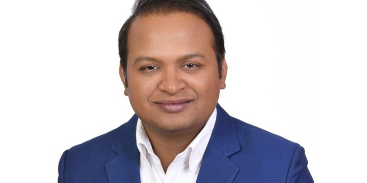 प्रधानमन्त्रीद्वारा श्रममन्त्री हटाउने सम्भावना बलियो