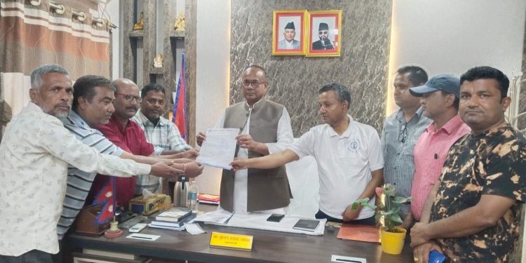 सरकारी विज्ञापन नीतिविरुद्ध मधेश सरकारलाई महासंघको ज्ञापन