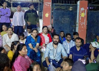 दलित युवकको मृत्युले तात्यो सिन्धुली, सांसदहरू धर्नामा
