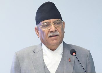 विवादपछि गुरुङको बहिर्गमन, प्रचण्डले गरे समर्थन