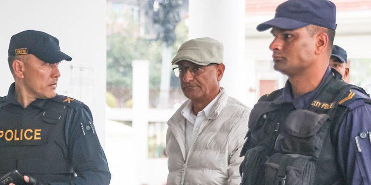 ओलीपछि लेखक पनि हिरासत मुक्त