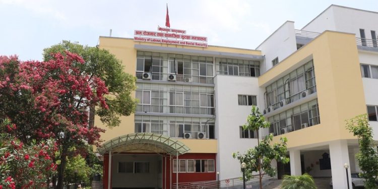 वैदेशिक रोजगार विभागले टोकन प्रणाली हटाएर एकै दिनमा श्रम स्वीकृति दिने व्यवस्था शुरू