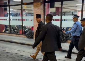 त्रिभुवन विमानस्थल पुगेर गृहमन्त्री गुरुङको अनुगमन