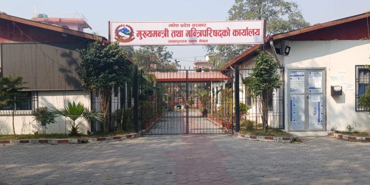 मधेश सरकारलाई झट्का, जनमत पार्टी बाहिरियो