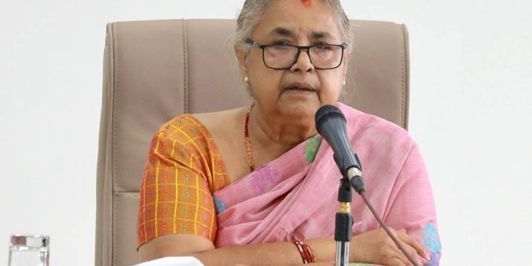 सुशीला कार्कीद्वारा सरकारी गाडी फिर्ता