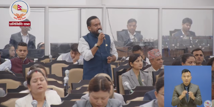 संसद् गेट बाहिर पत्रकारको बेहाल, सुनारले उठाए आवाज