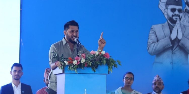 ‘रास्वपा विवेकले चल्छ, ह्वीपले होइन’ : लामिछाने