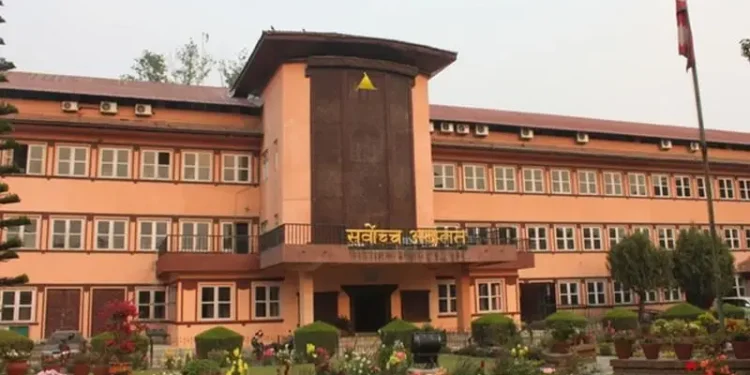 सरकारलाई निजामती सेवाका ट्रेड युनियन खारेज गर्ने कानुनी बाटो खुला
