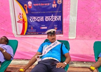 ट्राफिक सप्ताहको अवसरमा २४ जनाद्वारा रक्तदान