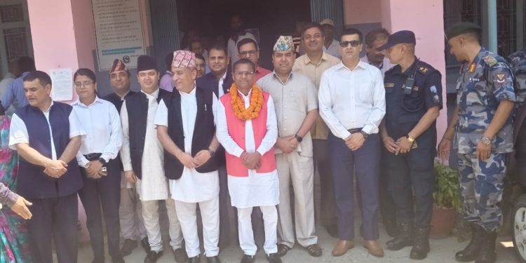 उच्च अदालत र जिल्ला अदालत पर्साको निरीक्षणमा गृहमन्त्री महतो