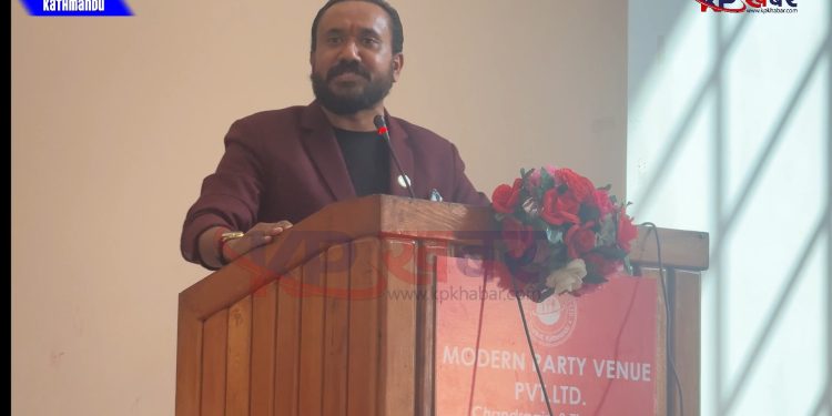 सिंहदरबार बसेर देश डुबाउन पाइँदैन : सांसद सोनार