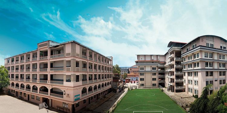 कलेजको छतबाट खसेर डीएभीका विद्यार्थीको मृत्यु