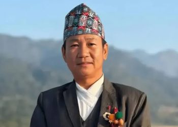 ट्राफिक नियम उल्लंघन गरेको आरोपमा हर्क साम्पाङलाई जरिवाना