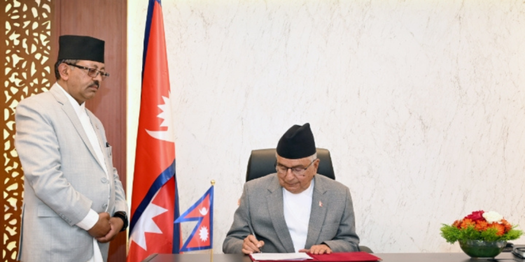निर्वाचन सुधारसँग सम्बन्धित दुई विधेयक राष्ट्रपति पौडेलबाट प्रमाणित