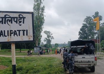 महोत्तरीको अल्लीपट्टीमा सडक जामसहित प्रदर्शन, जनकपुरमा कफ्र्यु यथावत